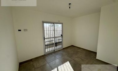 DEPARTAMENTO/DOS AMBIENTES/QUILMES.