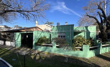 Venta Casa americana techo de losa ideal ampliación