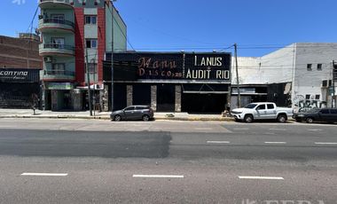 Alquiler Local  de 550 m2 en Lanús