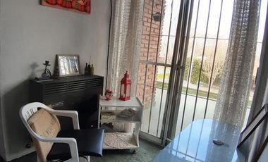 Casa 4 AMBIENTES A 5 CUADRAS DE LA ESTACION DE MARMOL