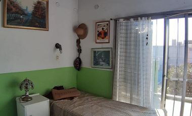 Casa 4 AMBIENTES A 5 CUADRAS DE LA ESTACION DE MARMOL