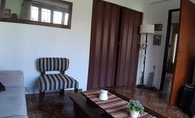 Casa 4 AMBIENTES A 5 CUADRAS DE LA ESTACION DE MARMOL