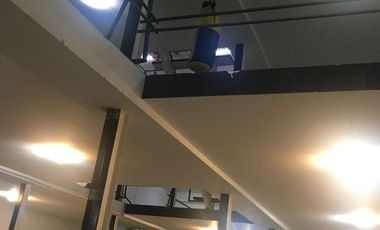 Depósito/Galpón de 1029 mtrs en Av. Castro Barros al 300