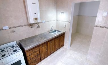 Casa - San Isidro en alquiler - Con patio propio