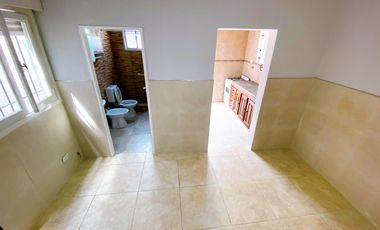 Casa - San Isidro en alquiler - Con patio propio