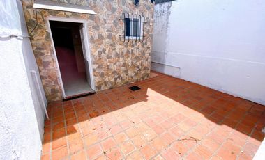 Casa - San Isidro en alquiler - Con patio propio