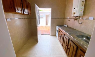 Casa - San Isidro en alquiler - Con patio propio