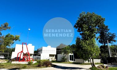 3 Dorm - Complejo C/Seg - Cale.Central - Alquiler - Casa - La Carolina