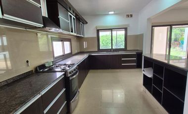 CASA EN ALQUILER - FINCAS DEL SUR 2 - 4 DORMITORIOS