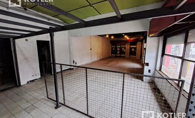 Edificio Comercial en excelente ubicación (3 locales de negocio) s/Av. Alte Brown y Eva Perón