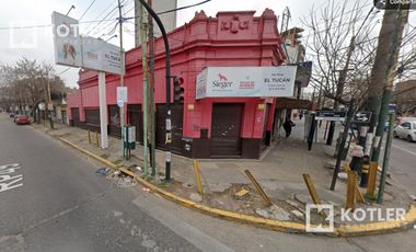 Edificio Comercial en excelente ubicación (3 locales de negocio) s/Av. Alte Brown y Eva Perón