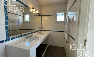 Casa en venta y alquiler en Santa María de Tigre