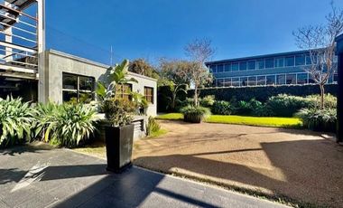 EDIFICIO DE OFICINAS LOMAS DE SAN ISIDRO