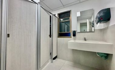 EDIFICIO DE OFICINAS LOMAS DE SAN ISIDRO