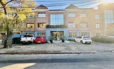 EDIFICIO DE OFICINAS LOMAS DE SAN ISIDRO