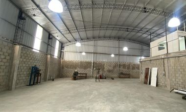 Importante Fracción de 7000 m2 con Piscina