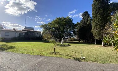 Importante Fracción de 7000 m2 con Piscina