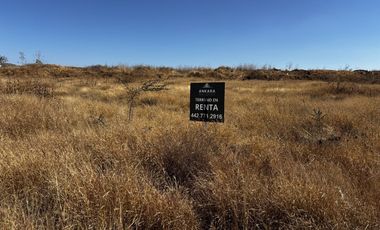 PROLONGACIÓN BERNARDO QUINTANA CIUDAD DEL SOL QUERÉTARO TERRENO RENTA 2,560m2