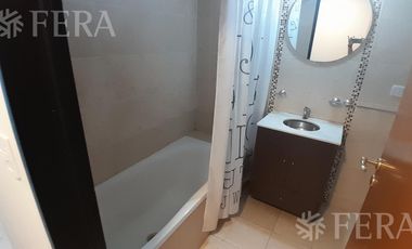 Alquiler departamento 2 ambientes con balcón en Wilde