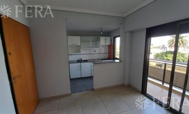 Alquiler departamento 2 ambientes con balcón en Wilde
