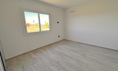 Casa a estrenar en Planta Baja