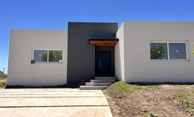 Casa a estrenar en Planta Baja