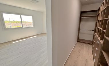 Casa a estrenar en Planta Baja