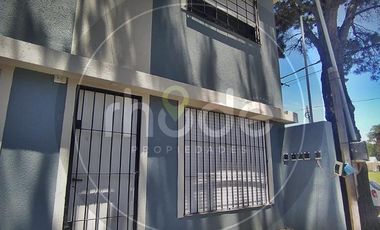 Casa a 400 metros del mar en Mar de Ajo - Sarmiento y Mitre