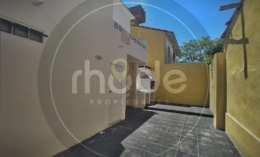 Casa a 400 metros del mar en Mar de Ajo - Sarmiento y Mitre