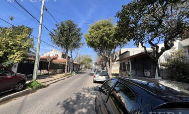 Venta Casa 4 ambientes con cochera y fondo con quincho en Bernal
