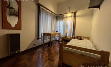 Venta Casa 4 ambientes con cochera y fondo con quincho en Bernal