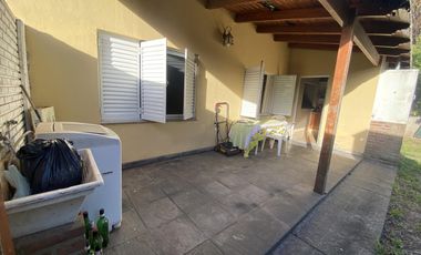 VENTA CASA 3 DORMITORIOS EN ROLDAN