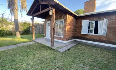 VENTA CASA 3 DORMITORIOS EN ROLDAN