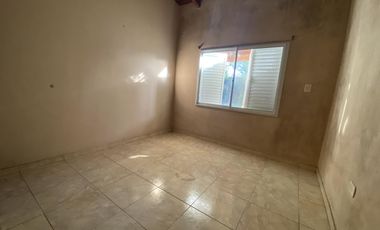 VENTA CASA 3 DORMITORIOS EN ROLDAN