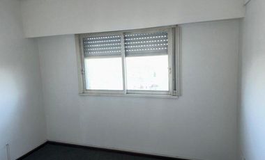 Departamento de 3 Ambientes en Pleno Centro de Monte Grande!!!!