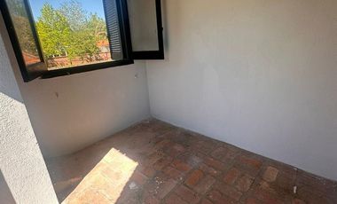 Casa 2 Hab, 3 Baños, Pileta, Barrio Los Troncos, Suipacha esquina Ramírez  - Funes.