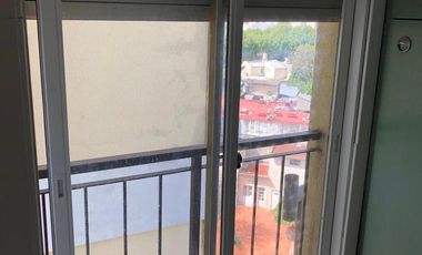 Departamento en 5 to piso a la calle - Balcon - 3 baños