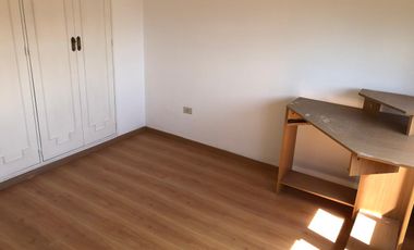 Departamento en 5 to piso a la calle - Balcon - 3 baños