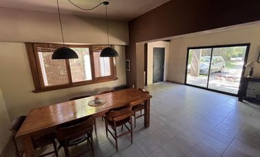 Casa VENTA en Villa Elisa