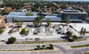 Excelente local en planta alta - Nuevo Quilmes Plaza.