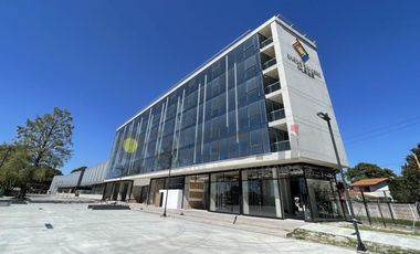 Excelente local en planta alta - Nuevo Quilmes Plaza.