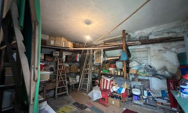 Casa de tres ambientes con jardin y terraza en Venta!