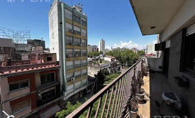 Venta Departamento 4 ambientes con balcón y cochera en Lanús