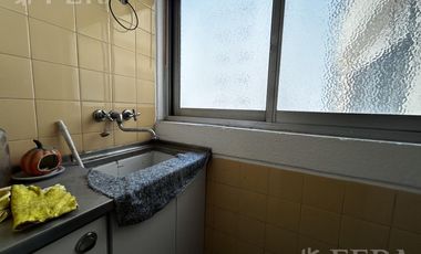 Venta Departamento 4 ambientes con balcón y cochera en Lanús