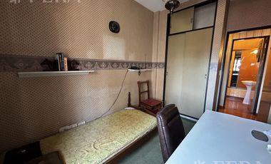 Venta Departamento 4 ambientes con balcón y cochera en Lanús