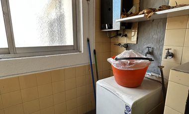 Venta Departamento 4 ambientes con balcón y cochera en Lanús