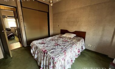 Venta Departamento 4 ambientes con balcón y cochera en Lanús