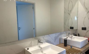 Venta de Casa 4 ambientes con galeria y fondo en Magallanes en Berazategui