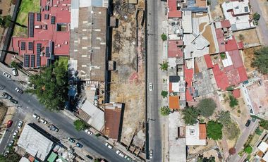 Terreno mixto en venta en Huentitán Guadalajara 2,446 m² para departamentos.