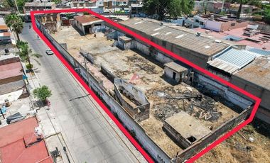 Terreno mixto en venta en Huentitán Guadalajara 2,446 m² para departamentos.